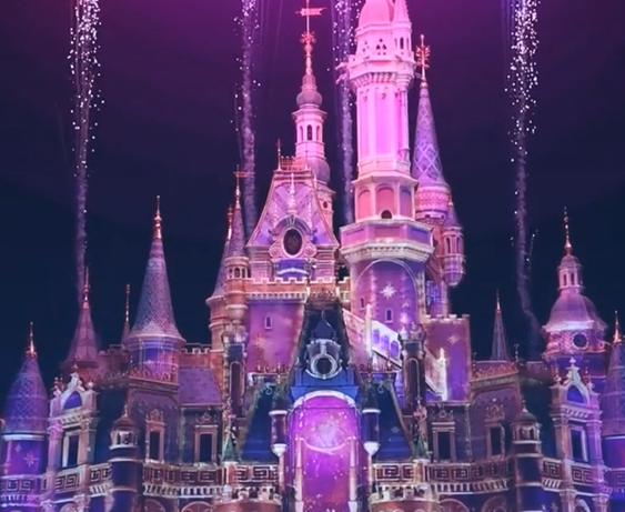 刚哥模板编号380：城堡烟花